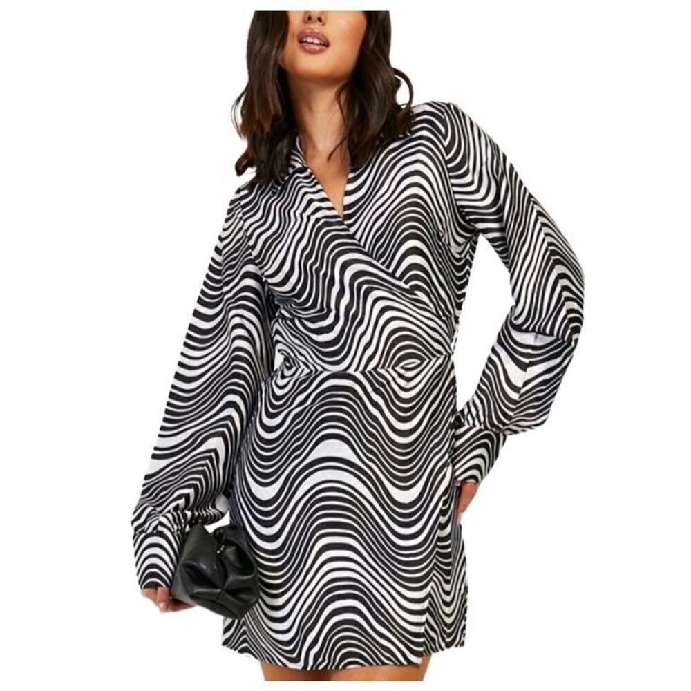 Boohoo Psychadelic Wrap Dress - Picture 4 of 4